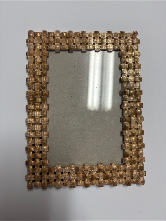 Vintage Other - Vintage Woven Metallic Gold Picture Frame